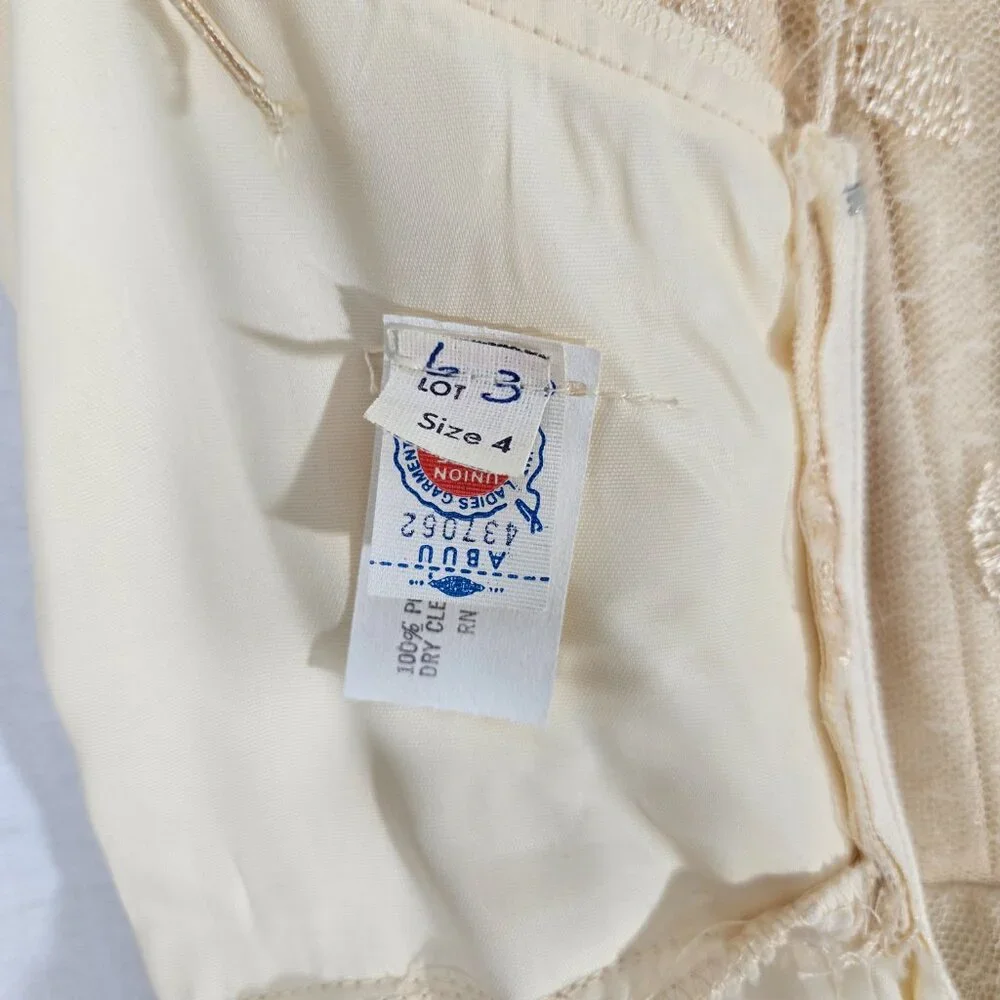Vintage ILGWU UNION MADE Fairy Modern Edwardian CREAM Wedding Gown Dress Size 4. - Picture 13 of 17
